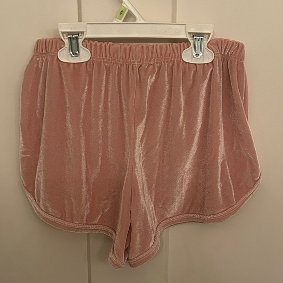 Brandy Melville Pink Velvet Shorts - Picture 2 of 4